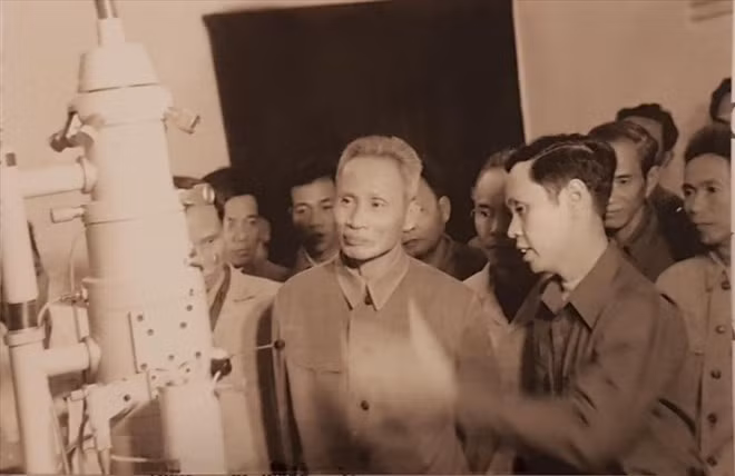 gs-hoang-thuy-nguyen.jpg