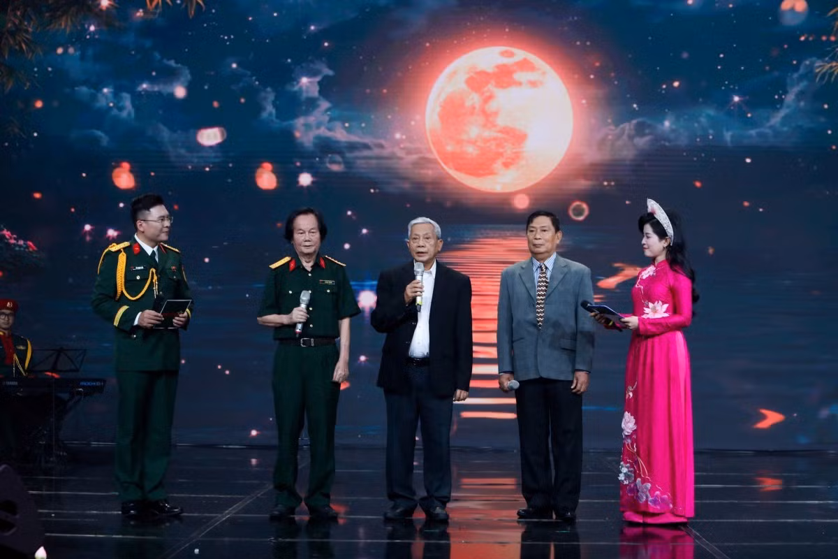nguyen-khoa-diem.jpg