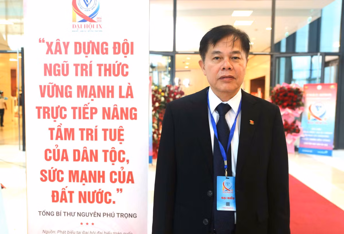 ts-vu-trong-que.jpg