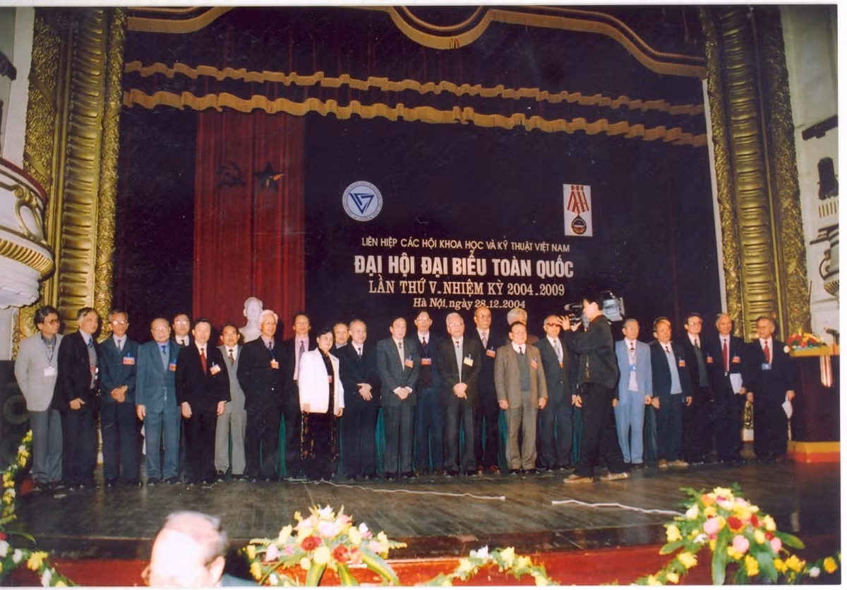 dai-hoi-v-1.jpg