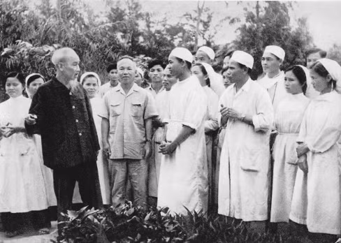 bs-pham-ngoc-thach-3.png