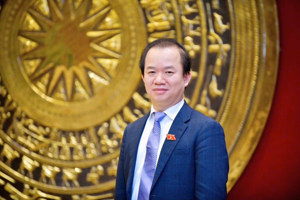 bui-hoai-son.jpg