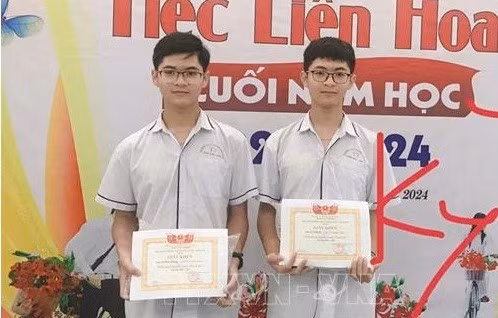 hai-anh-em.jpg