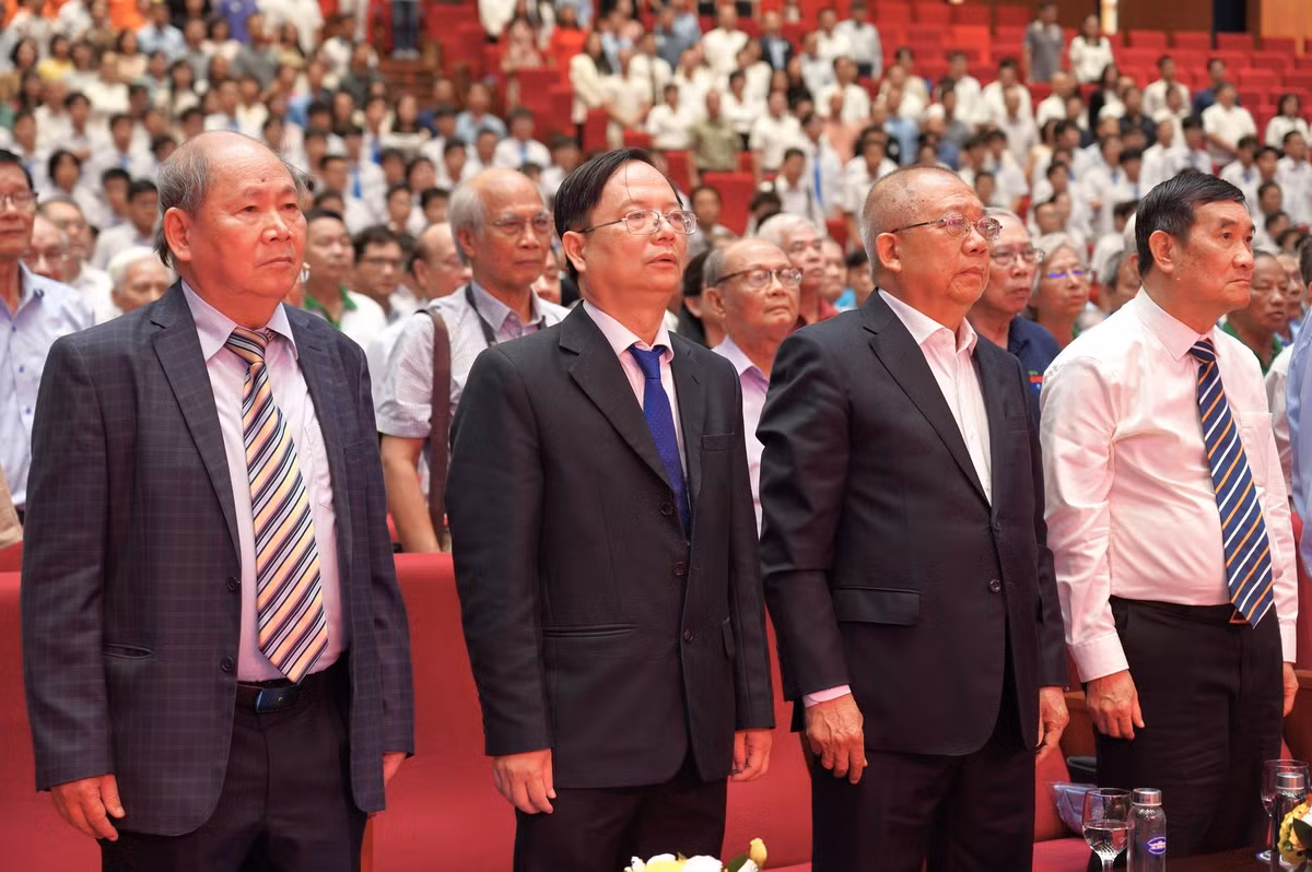 chuyen-th-8.jpg