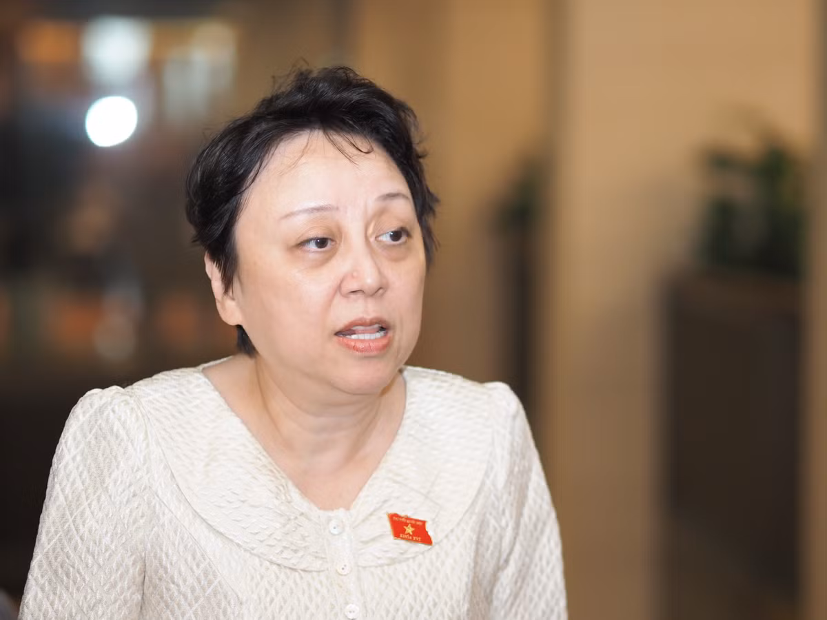 pham-khanh-phong-lan.jpg
