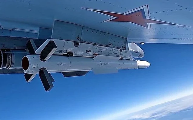 Su-30SM2 “bất khả chiến bại” khi tích hợp tên lửa siêu vượt âm R-37M