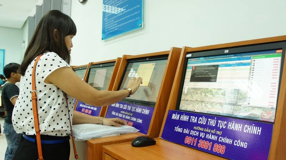 Video: Không cần mang giấy khai sinh, giấy kết hôn đi làm thủ tục hành chính