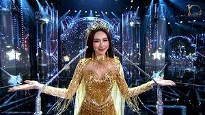 Thùy Tiên “bắn” 4 thứ tiếng khiến cả sân khấu Miss Grand như bùng nổ
