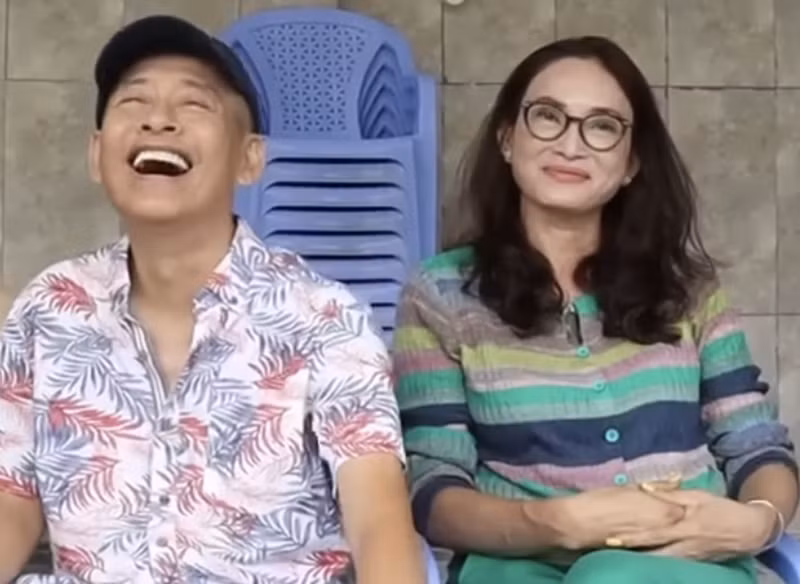Tấn Beo từng vài lần chia sẻ về vợ trên truyền thông. Trong cuộc phỏng vấn với Vietnamnet, vợ anh là người hy sinh, bao dung. Ảnh: Gia Đình Xã Hội.