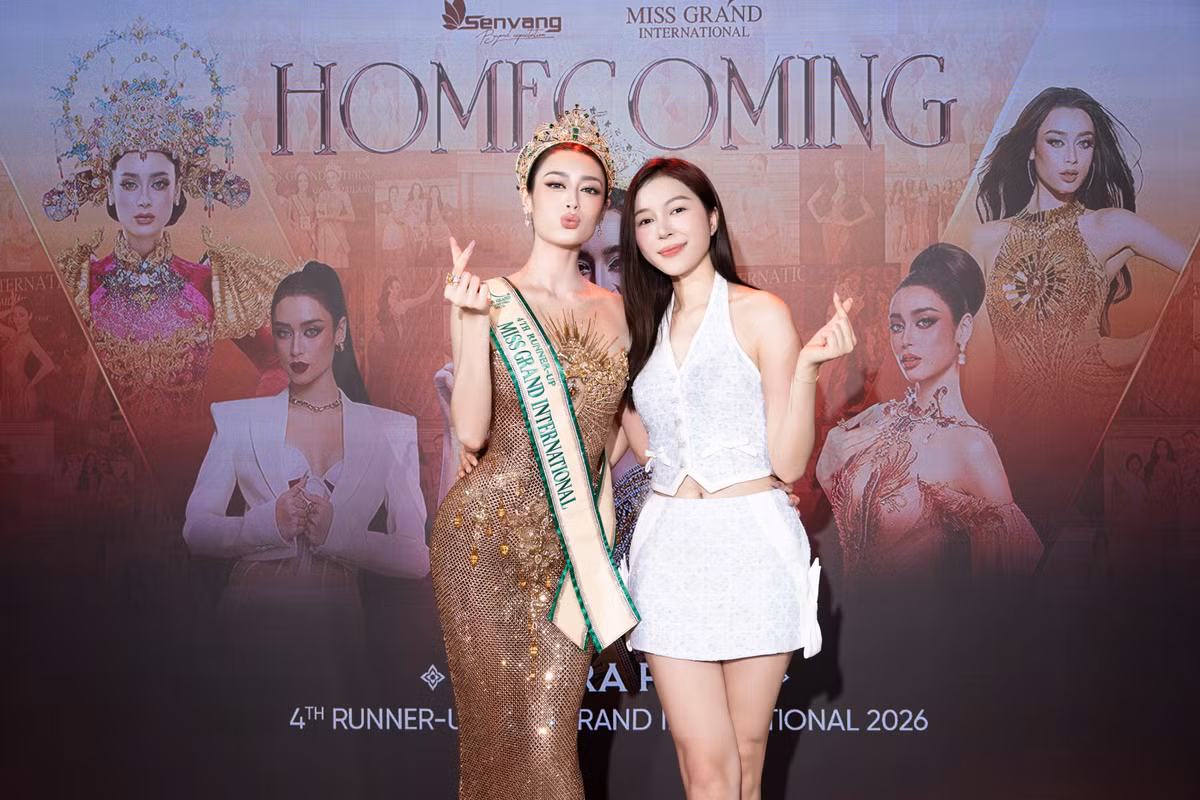 Hoa hậu Kiều Duy cũng có mặt để chúc mừng Emoura Phạm.