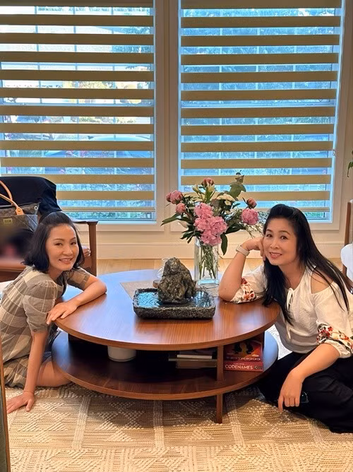 Mỗi khi sang Mỹ, Hồng Vân lại gặp gỡ Hồng Đào. Ảnh: FB Hồng Đào.