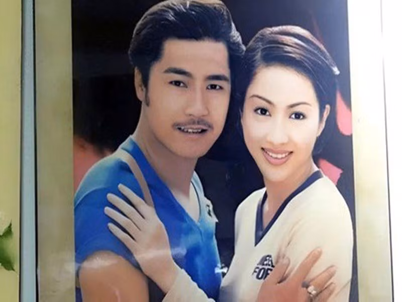 Trong cuộc phỏng vấn với Znews, Lý Hùng phủ nhân tin đồn hẹn hò với nữ diễn viên Lê Tư. Lý Hùng cho biết, anh và Lê Tư đóng chung trong các phim Phượng hoàng 99, Lưới trời lồng lộng… Trên truyền thông, Lê Tư cho biết, cô thích Lý Hùng khi được hỏi ấn tượng ai trong số những diễn viên Việt Nam. Ảnh: Người Đưa Tin.