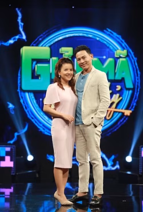 Ngọc Trinh từng là cầu nối giữa Hữu Tiến và con gái của anh. Ảnh: FB Ngọc Trinh.