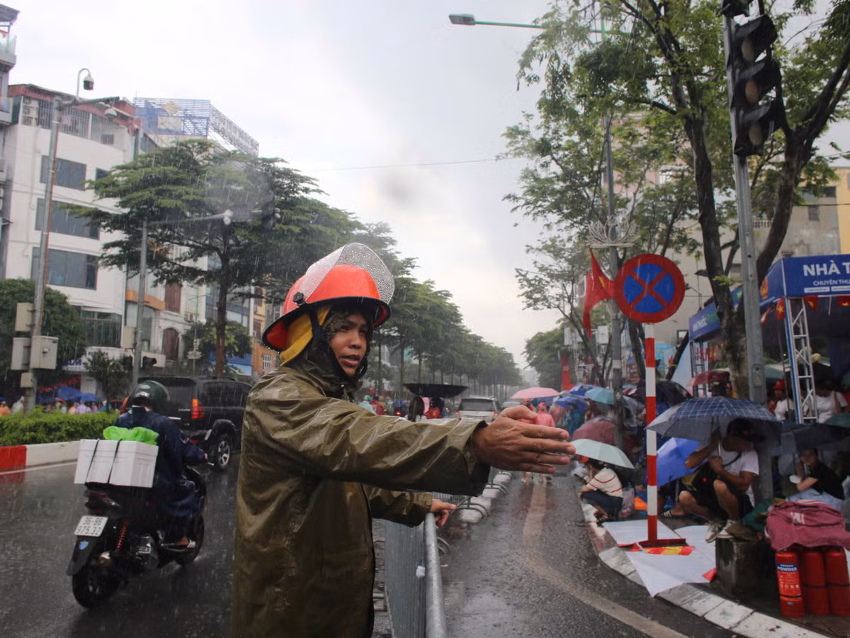 Dự báo thời tiết Hà Nội vào ngày 1/9, có mây, ngày nắng gián đoạn, có lúc có mưa rào và dông vài nơi.