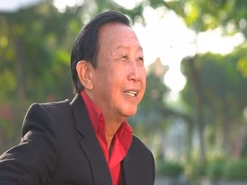 Nhạc sĩ Thế Hiển qua đời vào tối ngày 1/10. Theo Người Lao Động, sau khi bị đột quỵ vào tháng 9/2024, sức khỏe của NSND Thế Hiển sa sút. Ngoài đột quỵ, ông còn bị ung thư phổi giai đoạn cuối, di căn não. Ảnh: Người Lao Động.