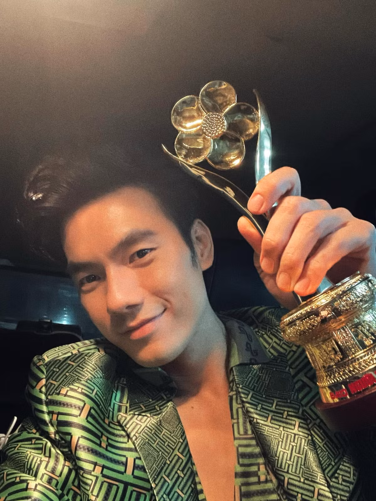 Theo Kinh tế và Đô thị, Nhan Phúc Vinh 5 lần đoạt giải Mai Vàng vào các năm 2012, 2013, 2020, 2022 và 2023.