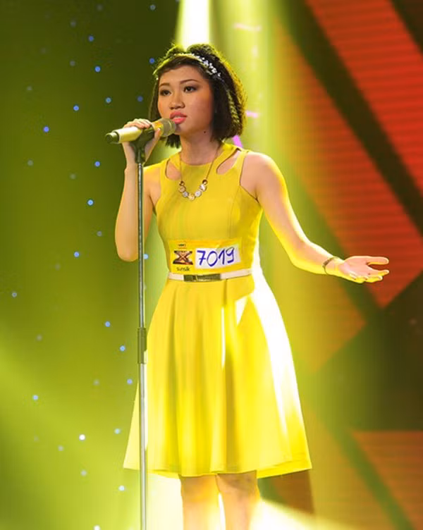 Khi chưa ý thức được việc hoạt động trong showbiz Việt cần vẻ ngoài, Orange không quá chăm chút ngoại hình, phong cách thời trang. Ảnh: Tiền Phong.