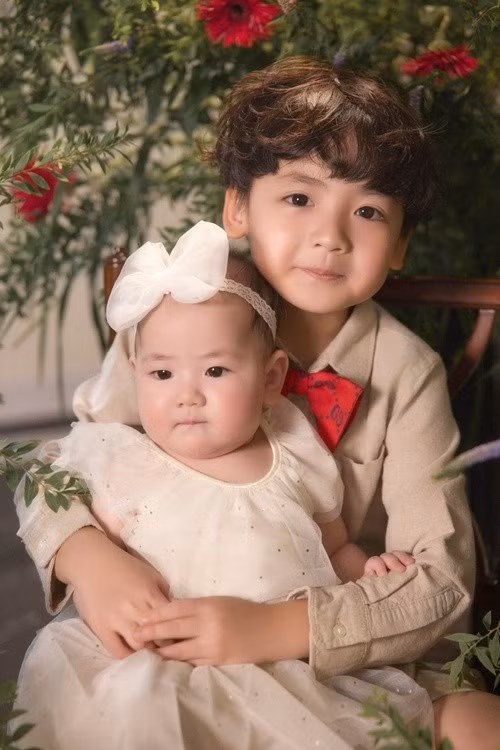 Bé Mochi trộm vía bụ bẫm, sở hữu làn da trắng. Ảnh: FB Tú Anh.