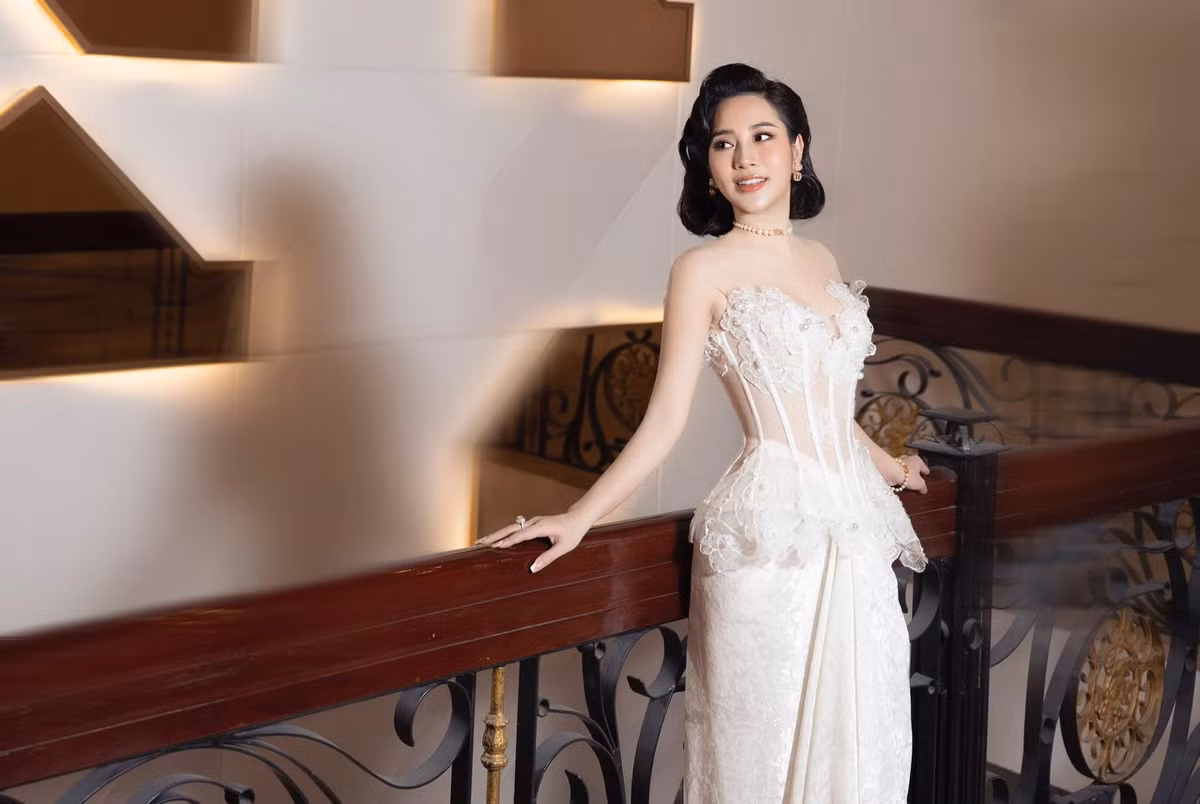 Nữ ca sĩ sinh năm 1991 đam mê ca hát nhưng không được bố mẹ ủng hộ. Ảnh: FB Tố My.