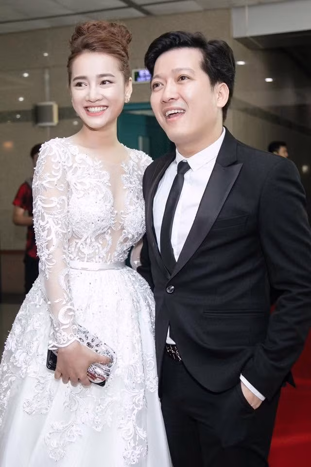 Giữa lúc sự nghiệp rộng mở, Nhã Phương bước sang một dấu mốc mới trong chuyện tình cảm. Tháng 9/2018, cô kết hôn với Trường Giang sau thời gian hẹn hò. Ảnh: FB Nhã Phương.