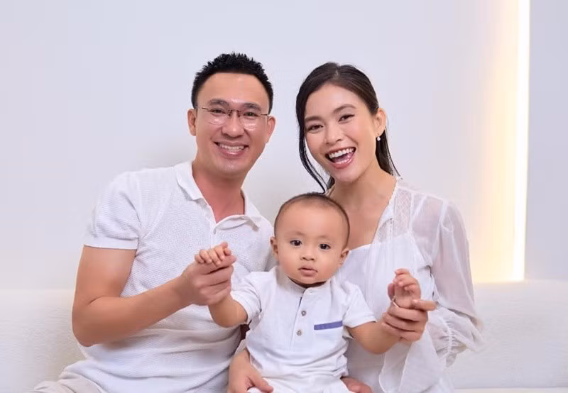 Á hậu 2 Hoa hậu Hoàn vũ Việt Nam 2017 vẫn chưa tổ chức đám cưới. Ảnh: FB Mâu Thủy.