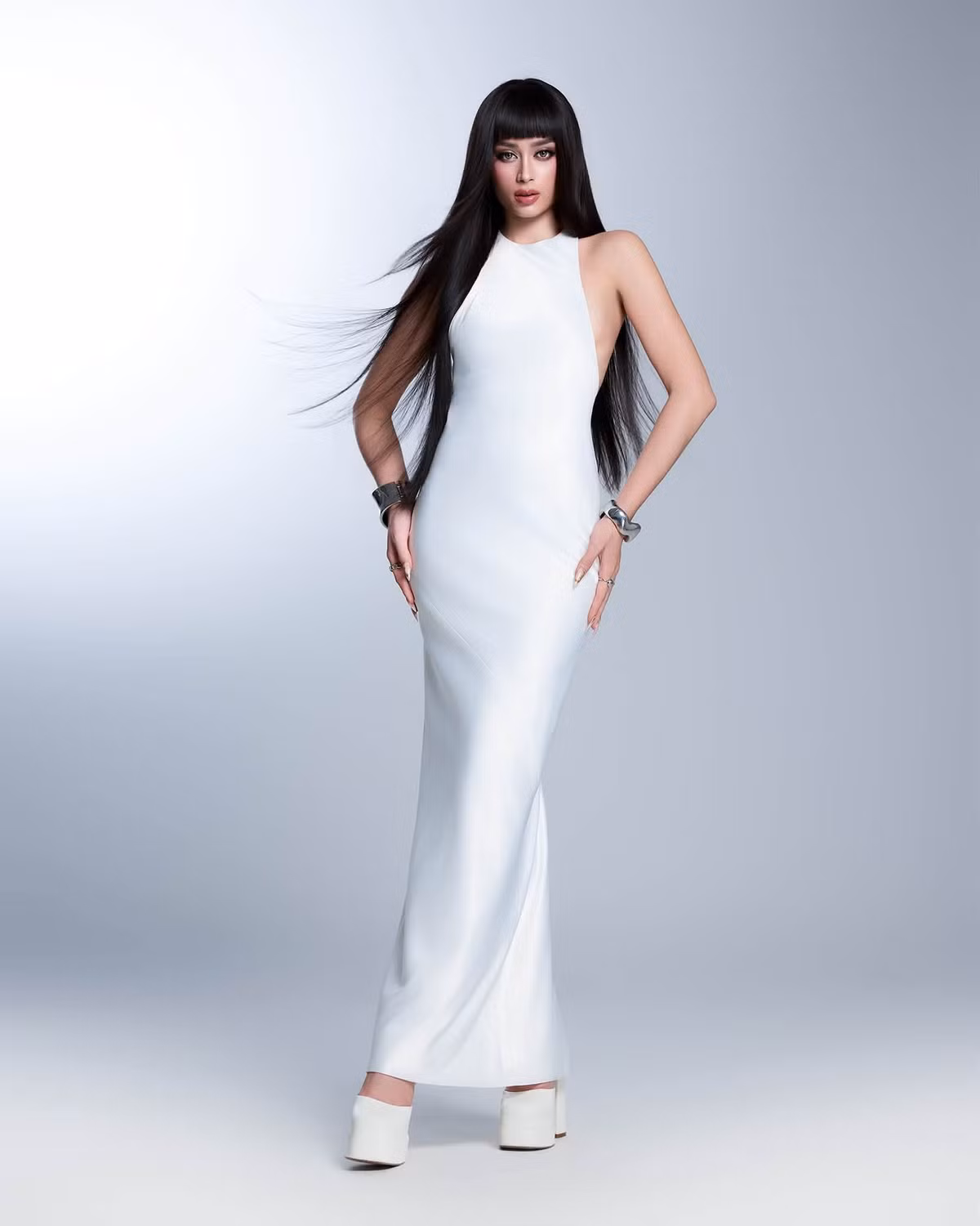 Gallery - [GALLERY] Emoura Phạm liên tục ghi dấu ấn tại Miss Grand International - image 9