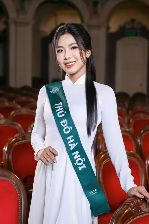 Trước Hoa hậu Trái đất Việt Nam 2025, Nguyễn Mai Hương từng vào top 60 Hoa hậu Du lịch Việt Nam 2024, top 5 Hoa khôi Sinh viên - Trường Đại học Hà Nội 2024, top 20 Hoa hậu Văn hóa Hữu nghị Quốc tế 2025. Người đẹp hiện tại cao 1m70, có số đo ba vòng 84 - 63 - 90cm. Ảnh: Hoa hậu Trái đất Việt Nam.