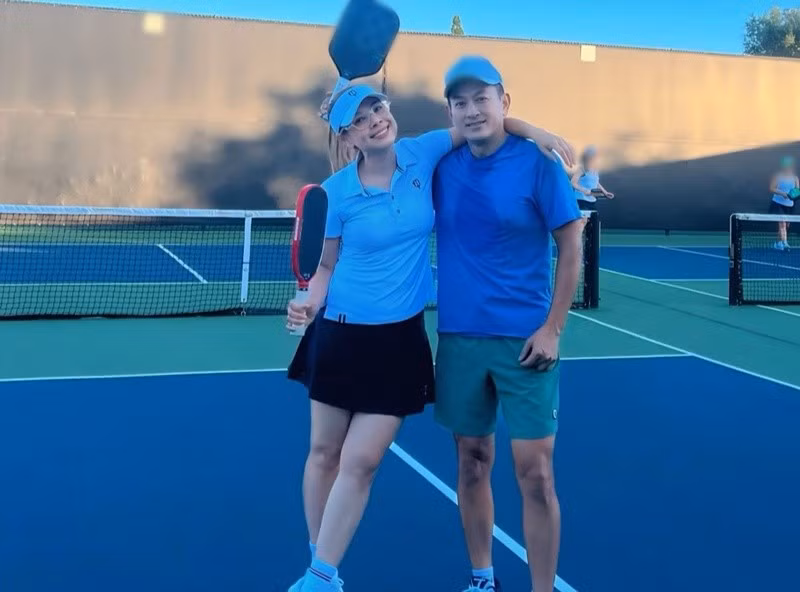 Chồng "búp bê" Thanh Thảo vốn mê thể thao. Ngoài pickleball, Tom Han mê chạy bộ, bơi, đạp xe. Ảnh: FB Thanh Thảo.