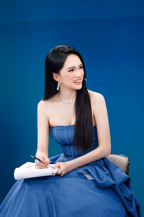 Hương Giang hiện tại được xem là một trong những "phú bà" của showbiz Việt.