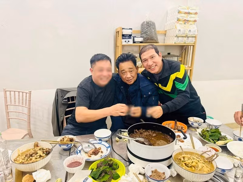 Quốc Khánh chia sẻ trên Báo Phụ nữ Việt Nam rằng sức khỏe hiện tại của anh vẫn ổn định, không nghiêm trọng như những đồn đoán trên mạng xã hội. Ảnh: FB Quang Thắng.