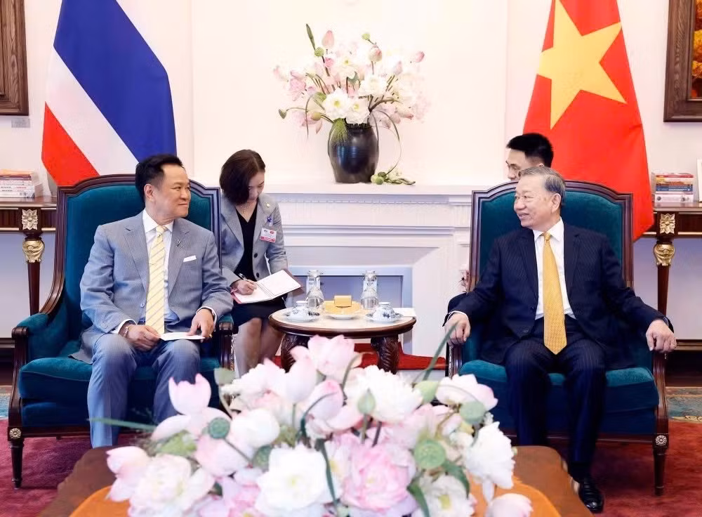 Tổng Bí thư, Chủ tịch nước Tô Lâm tiếp Thủ tướng Thái Lan Anutin Charnvirakul. (Ảnh: TTXVN)