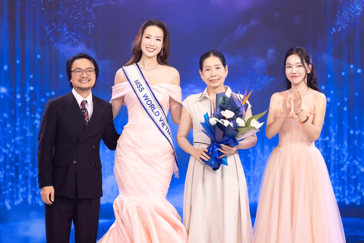 Nàng hậu từng nhận được học bổng trị giá 10.000 USD của Đại học University of New South Wales. Ảnh: FB Bảo Ngọc.
