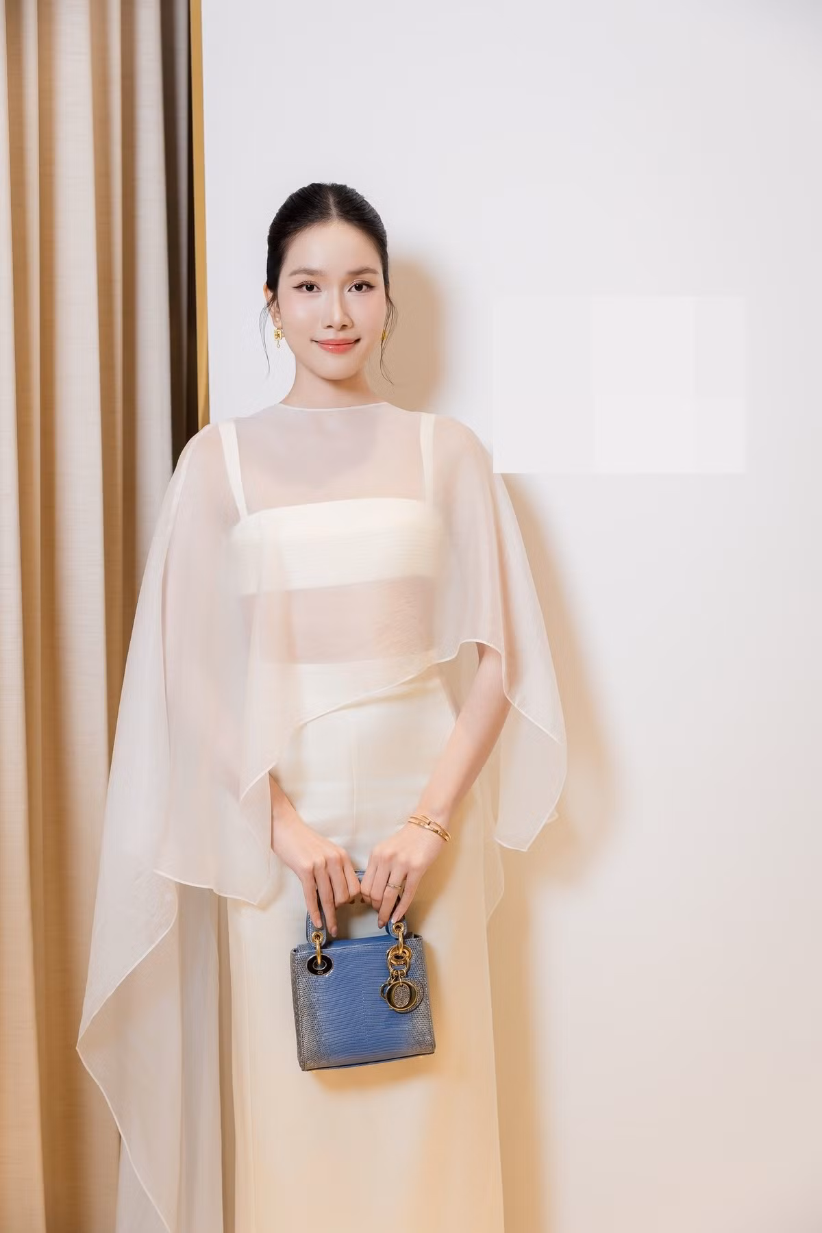 Bước sang hành trình mới, Phương Anh cho biết, cô sẽ tiếp tục giữ trọn tinh thần mà mình luôn theo đuổi là truyền lửa, lan toả điều tích cực và cố gắng trở thành phiên bản tốt hơn mỗi ngày. Ảnh: FB Phương Anh.