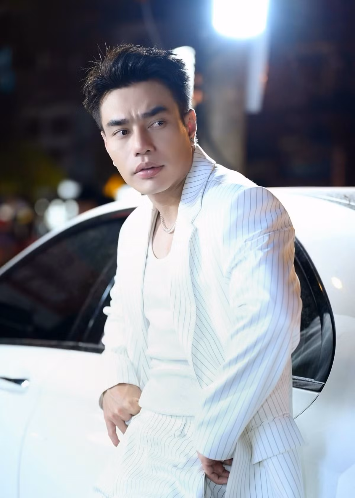 Nam diễn viên tham gia nhiều chương trình truyền hình thực tế gây chú ý như Hai ngày một đêm, đóng một số dự án phim ảnh Bố già, Nhà bà Nữ, Khi ta hai lăm, Bộ tứ báo thủ. Ảnh: FB Lê Dương Bảo Lâm.
