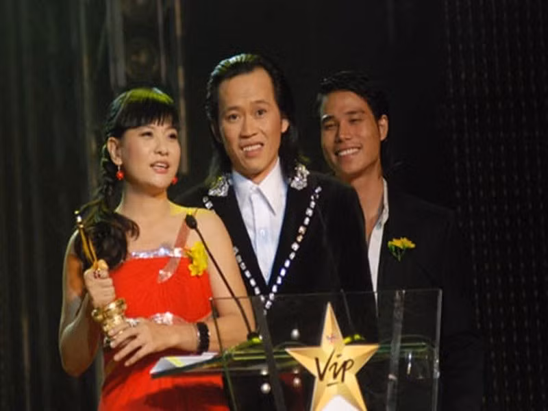 Cát Phượng từng đoạt giải Nữ diễn viên sân khấu được yêu thích nhất ở Mai Vàng năm 2001 và 2010 lần lượt với vai Thị Nở trong Chí Phèo, Nương trong Cánh đồng bất tận. Ảnh: Người Lao Động.