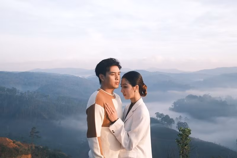 Tuệ Như trẻ trung, xinh đẹp, đảm đang. Ảnh: FB Hồ Quang Hiếu.