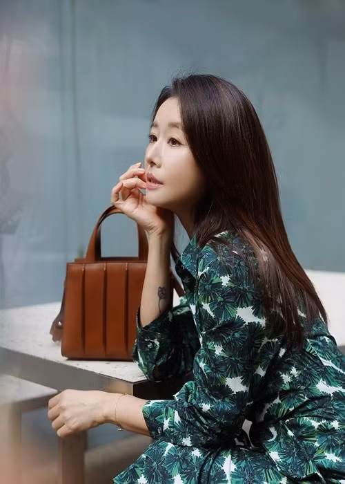 Lâm Tâm Như trở thành triệu phú của showbiz Hoa ngữ từ năm 2013, hiện tại có cuộc sống xa hoa. Ảnh: Instagram Lâm Tâm Như.