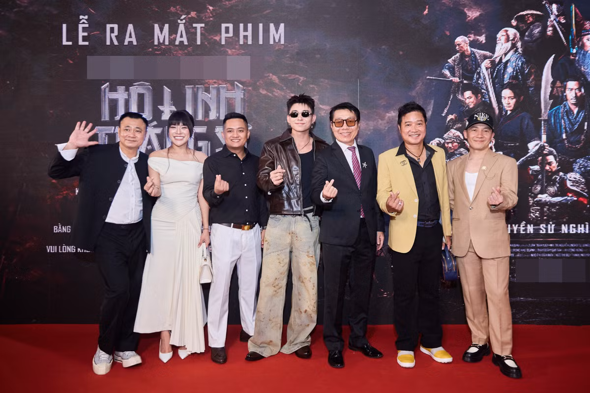 Gallery - [GALLERY] Mỹ Tâm - Ngô Thanh Vân - Hà Tăng gây chú ý trên thảm đỏ phim Việt - image 14