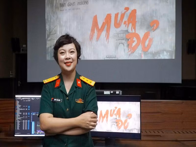 Đạo diễn Đặng Thái Huyền chia sẻ trên Vietnamnet vào ngày 23/8, vẫn chưa thể thống kê được hết chi phí sản xuất của Mưa đỏ. Ảnh: Vietnamnet.
