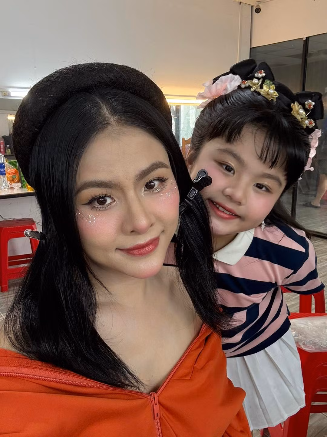 Bé Queenie thừa hưởng nhiều nét đẹp của Vân Trang.
