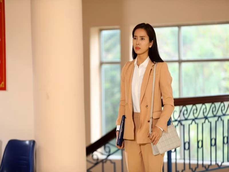 'Người đẹp khóc' trên màn ảnh Việt từng chia sẻ trên Vietnamnet rằng dù lập gia đình, cô vẫn sẽ không từ bỏ sự nghiệp. Ảnh: Người Đưa Tin.