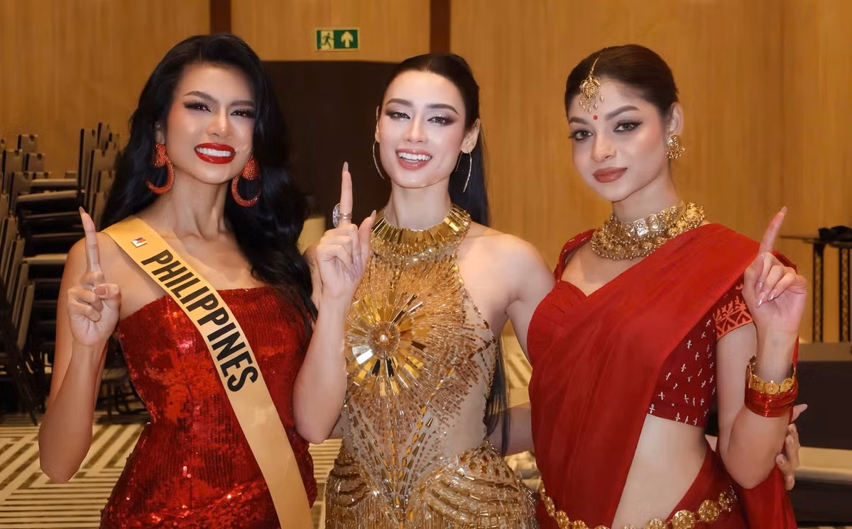 Gallery - [GALLERY] Emoura Phạm liên tục ghi dấu ấn tại Miss Grand International - image 12