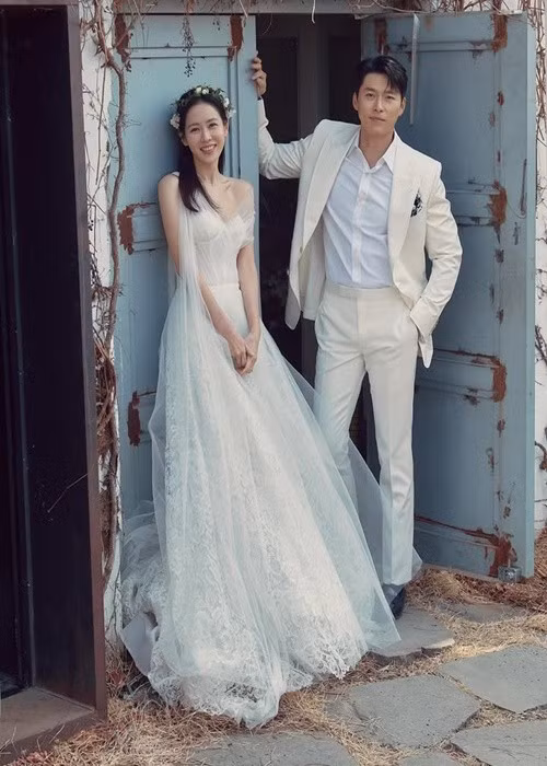 Vợ chồng Son Ye Jin đón con trai đầu lòng gia nhập tổ ấm vào tháng 12/2022. Ảnh: Instagram Son Ye Jin.