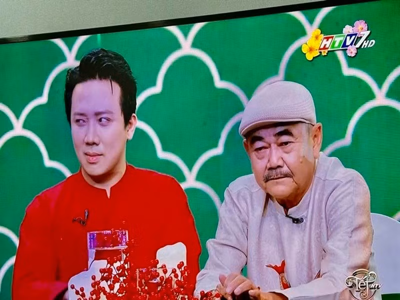 "Theo tôi thì cả trăm năm mới xuất hiện một nghệ sĩ như Trấn Thành. Theo tôi là vậy, ai cãi lại thì chịu", nghệ sĩ Việt Anh chia sẻ. Ảnh: FB NSND Việt Anh.