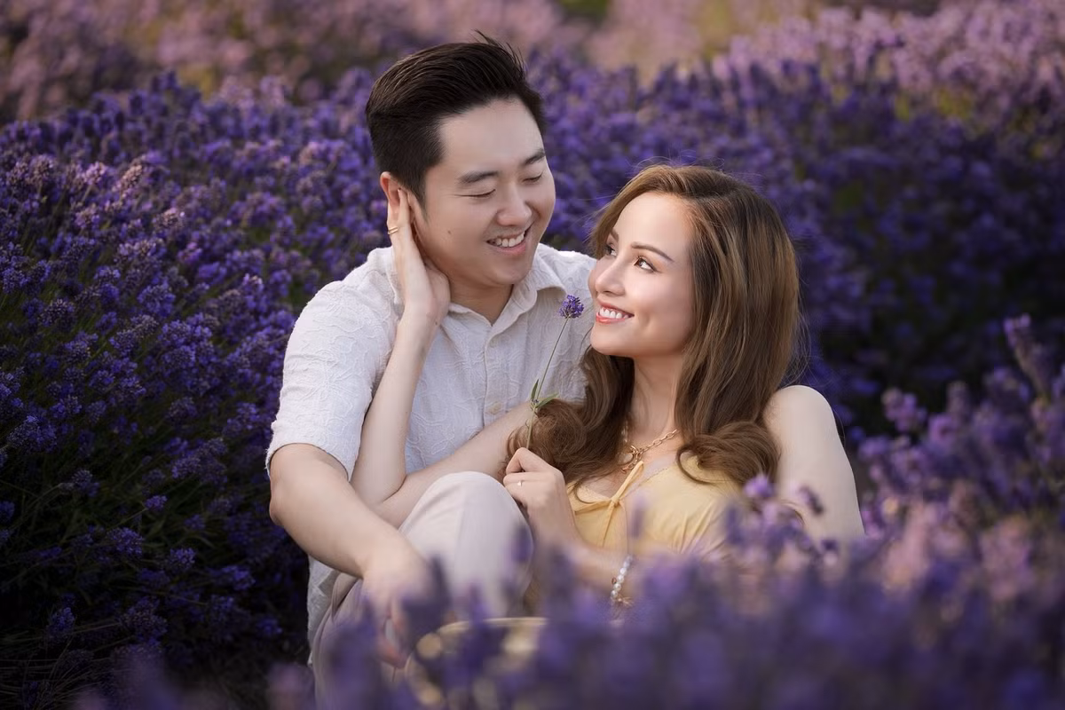 "Không cứ phải là cho ăn ngon là ăn được vào. Đi nhà hàng quán ăn là không gấp quá 3 đũa, ăn ở ngoài cả đêm mất ngủ. Cứ phải là ba nấu thôi", Diễm Hương tâm sự. Ảnh: FB Diễm Hương.