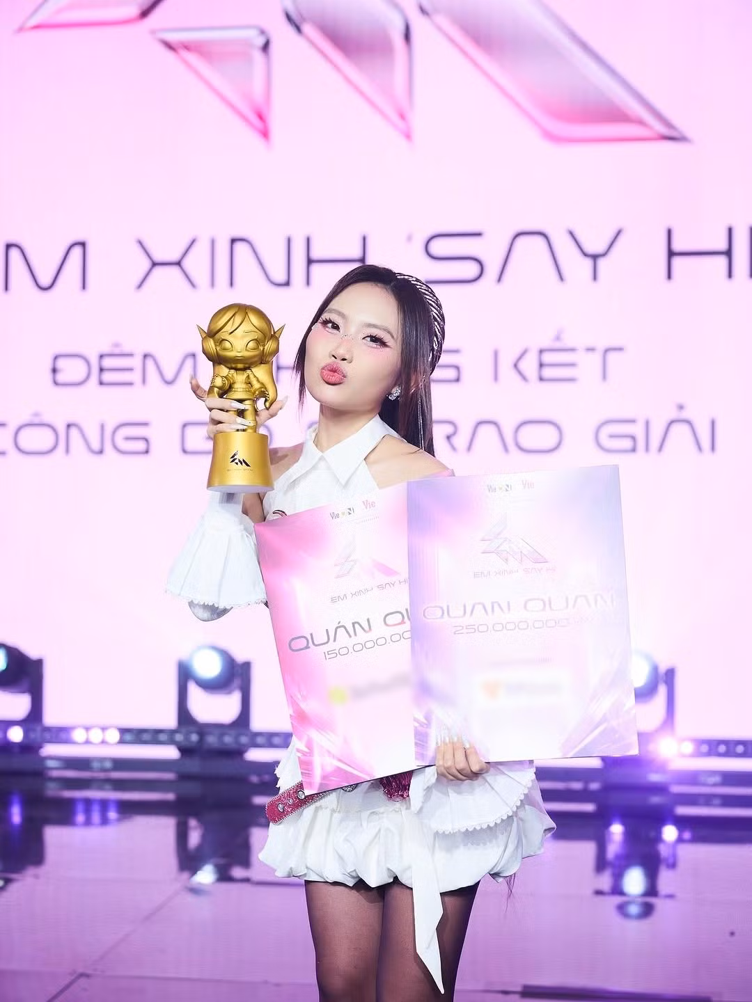 Phương Mỹ Chi tiết lộ, cô sẽ có một bài đăng riêng để cảm ơn 29 em xinh khác. Ảnh: Instagram Phương Mỹ Chi.