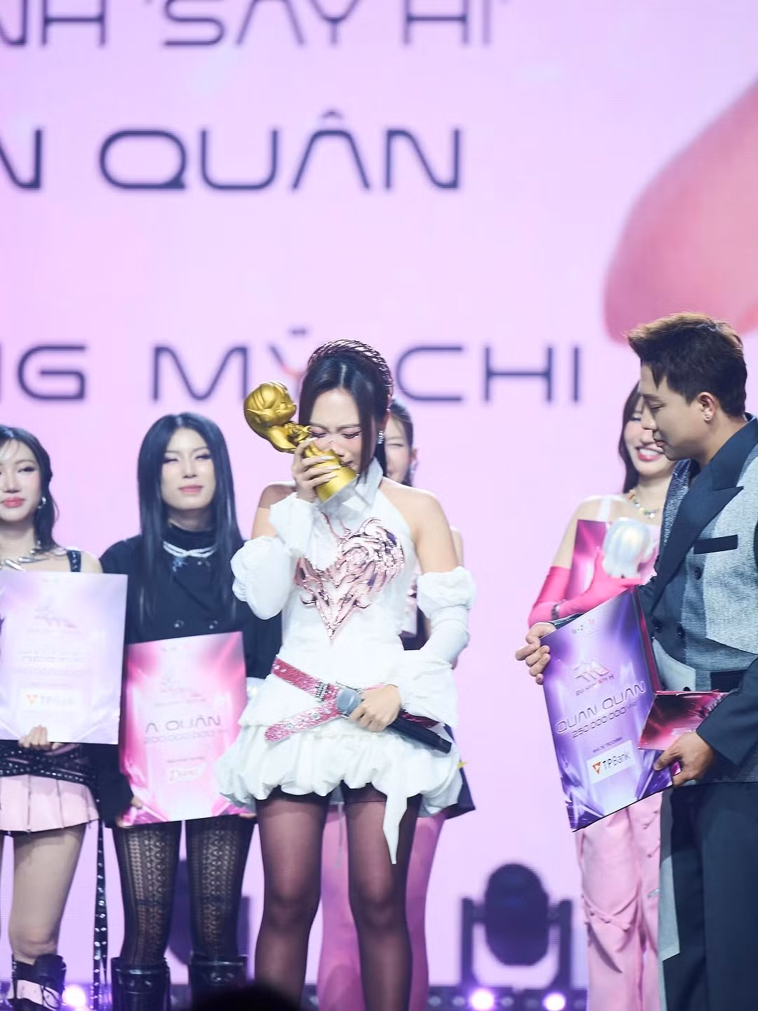 Nữ ca sĩ từng chuẩn bị sẵn một bài đăng cho chung kết Em xinh say hi nhưng không viết với tâm thế quán quân. Ảnh: Instagram Phương Mỹ Chi.