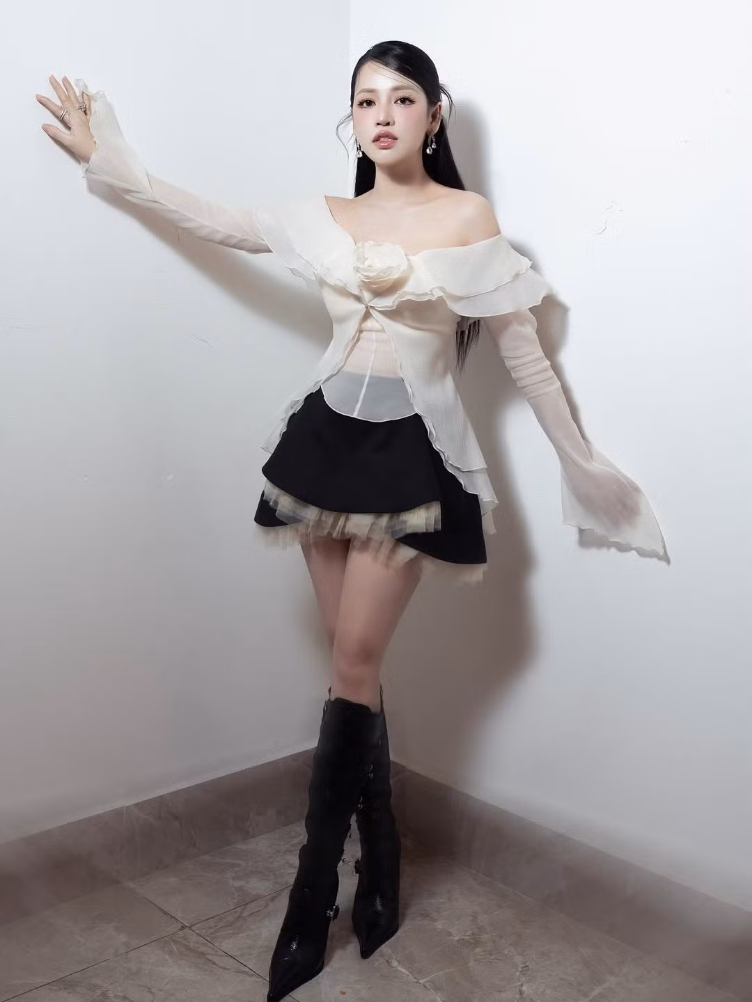 Puka đã lấy lại được vóc dáng thon gọn sau sinh. Ảnh: Instagram Puka.