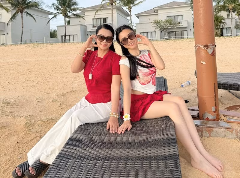 Nhiều khán giả nhận xét nhan sắc của Hà Tiên không thua kém hot girl. Ảnh: FB Ngọc Huyền.