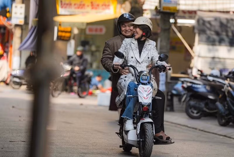 Trong phim điện ảnh Mùi phở sắp ra rạp, nghệ sĩ Xuân Hinh vào vai ông Mùi – bố chồng của nhân vật do Thu Trang đảm nhận. Ảnh: FB Xuân Hinh.
